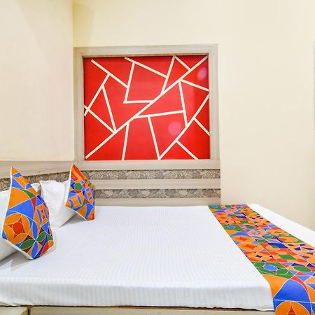 Fabexpress Blue Star Hotel Ujjain Exterior photo