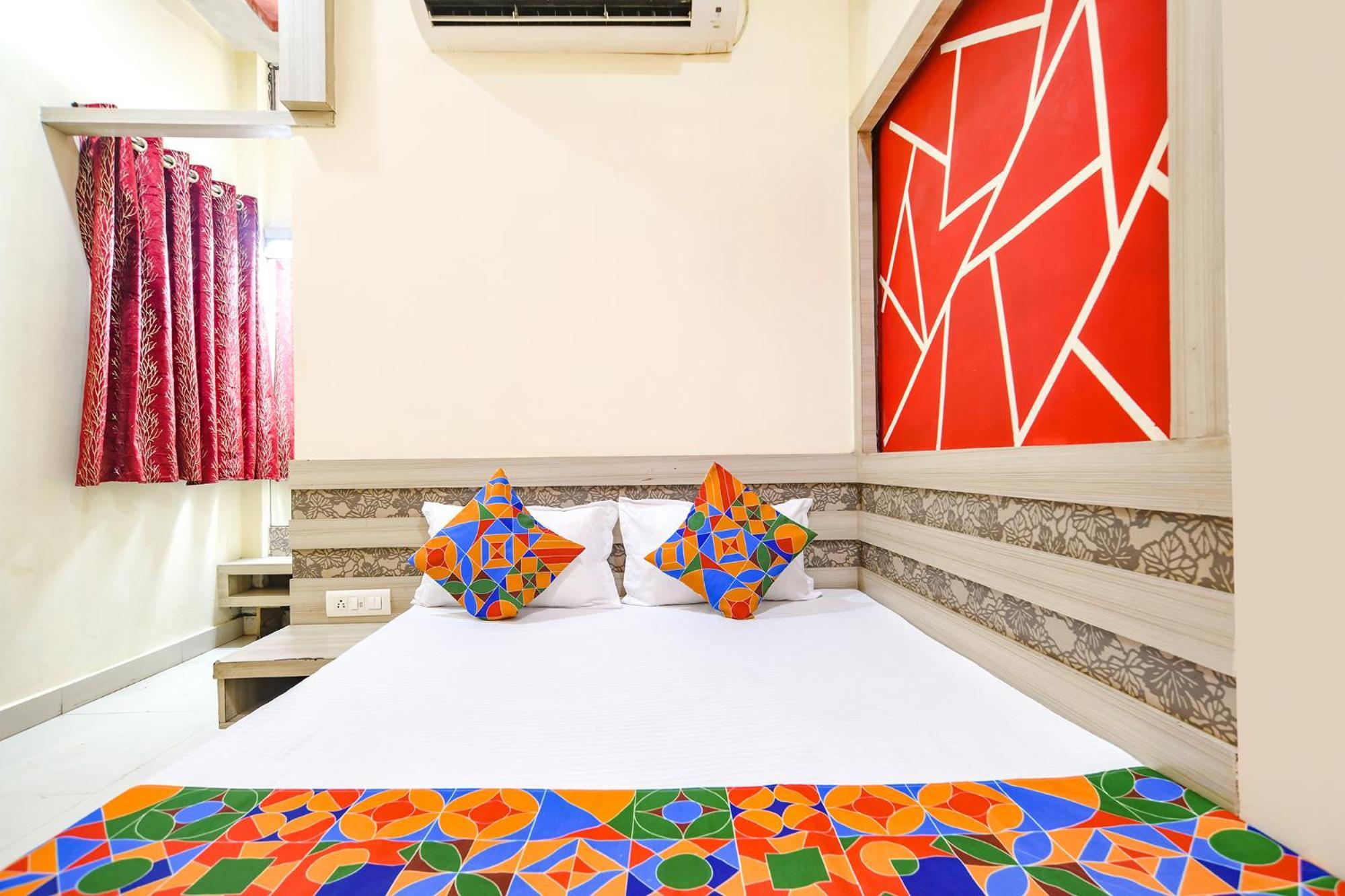 Fabexpress Blue Star Hotel Ujjain Exterior photo